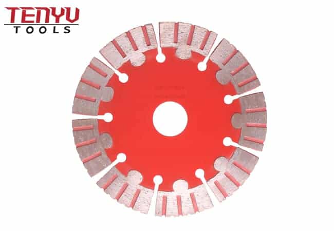 Diamond Saw Blades with Novel Corrugated Tooth Shape