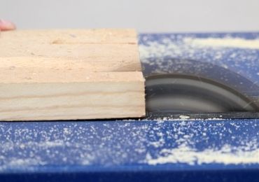 Wood Cutting Blade Using