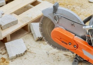 Wood Cutting Blade Using