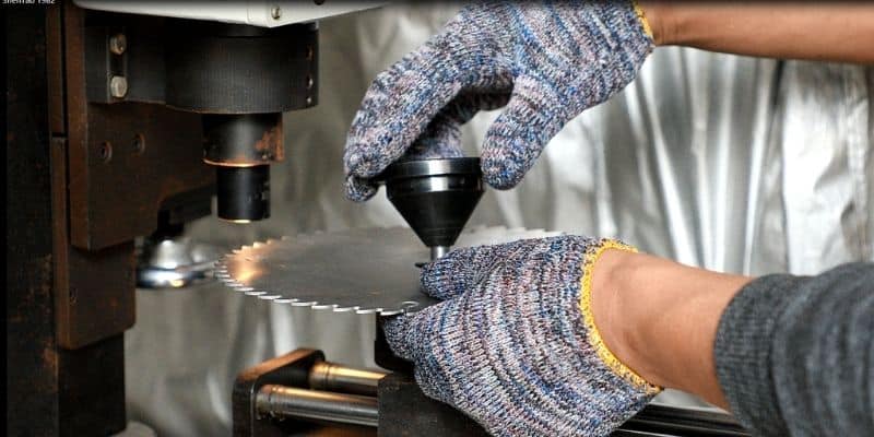 Straightening Tensioning TCT circular saw blade manufacturers
