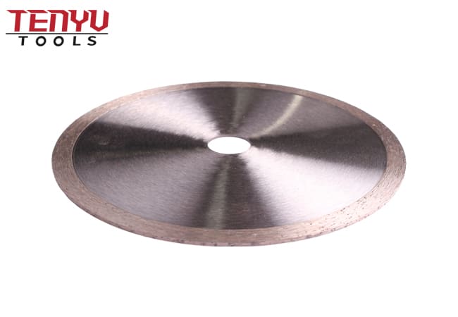 Continuous Rim Diamond Cutting Blade with Silver Surface for Effortless Cutting