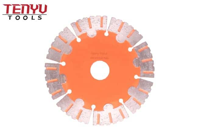 Diamond Saw Blades with Novel Corrugated Tooth Shape