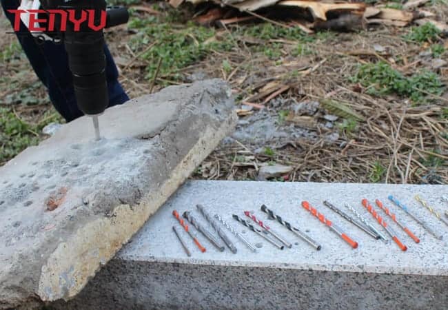 Vernickelter Steinbohrer mit L-Nut und Hartmetallspitze zum Bohren in Betonziegelmauerwerk