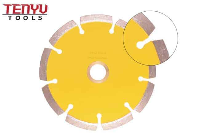 Segmented Diamond Saw Blades with a Ring for Concrete Cutting