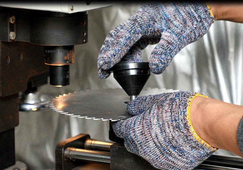 Lâmina de serra circular TCT verificando a qualidade do fabricante