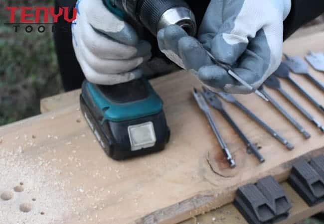 Flacher Holzspatenbohrer mit Sechskantschaft, kurze Länge, Stubby für das Bohren von Holz auf engstem Raum