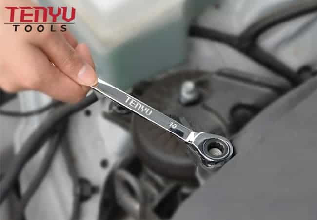 Métrique 8-19mm Hache Marteau Clé À Cliquet Clé À Cliquet Combinaison Ensemble Auto Réparation Miroir Outils avec Plateau En Plastique