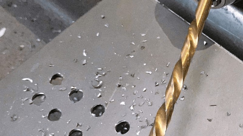 Verwenden Sie Kobaltbohrer mit Handbohrmaschine