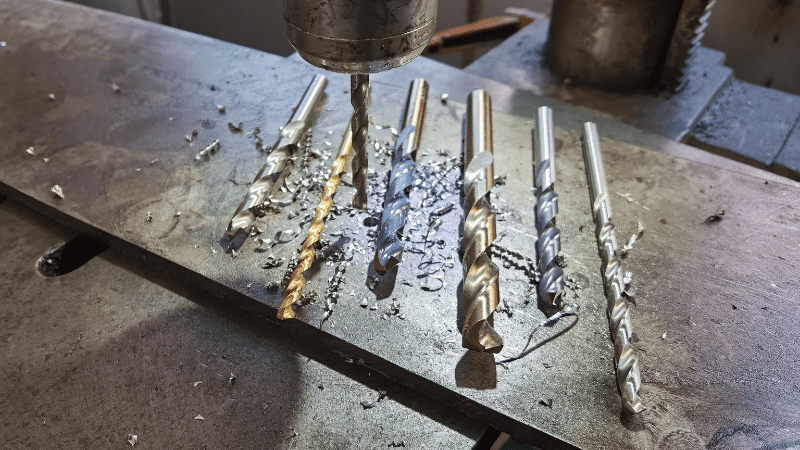 Titanbeschichtete Bohrer für Metall