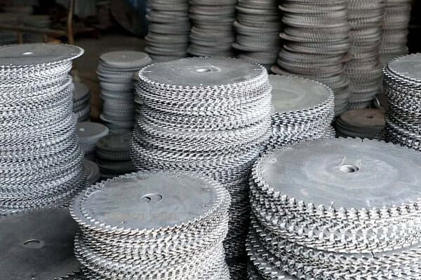 saw blade manufacture