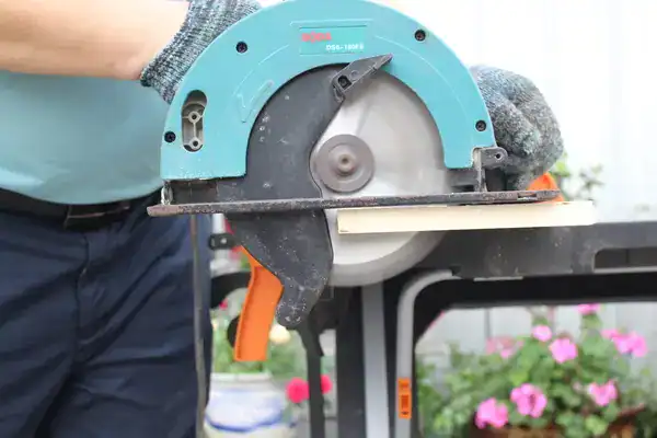 Saw Blade Anti-Vibration Design saw blade with anti-vibration slot design