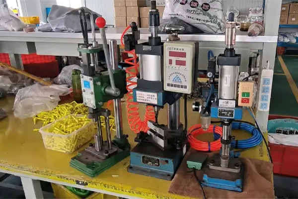 hammer manufacturers 8