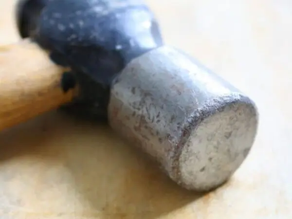 hammers vs. claw hammers