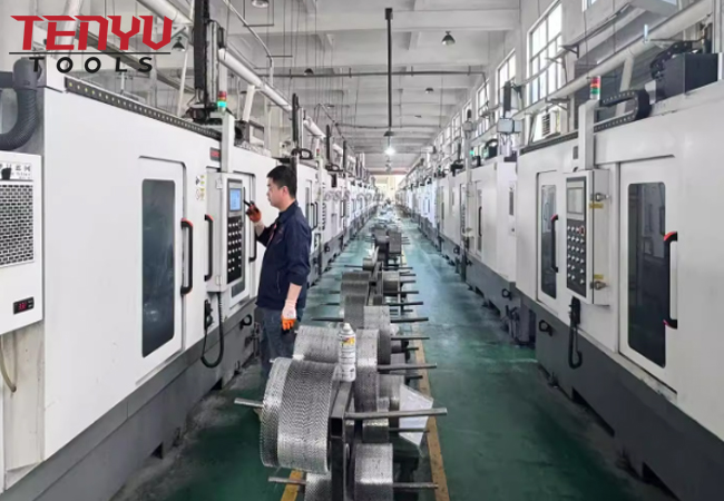 tct wood plywood chop mdf cutting disc skill circular saw blade for particle board wood hardwood with nails pressure treated wood fine cuts angle grinder factory manufacturer supplier