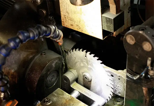 circular saw blade manufacturer advanced tooth grinding technology